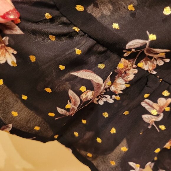 BEAUTIFUL ILLA ILLA MINI DRESS - STATEMENT BACK- SIZE SMALL -  EUC - LIKE NEW! - Picture 9 of 11